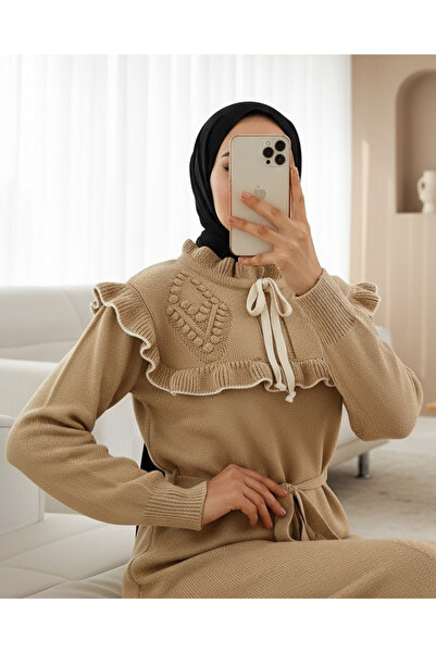 Modamorfo Front ruffled collar lace-up knit dress - light mink