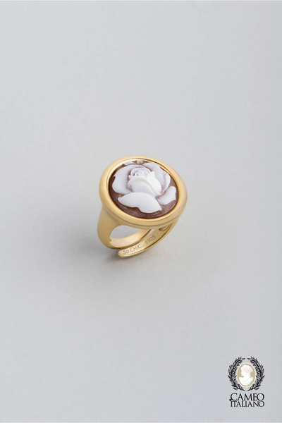 So CHIC... Cameo Italiano Beyaz Gül 18 Ayar Sarı Altın Kaplama Ayarlanabilir Gümüş Yüzük