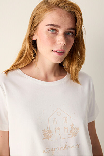 Penti Βαμβακερό λουλουδάτο υπόλευκο μπλουζάκι πιτζάμα