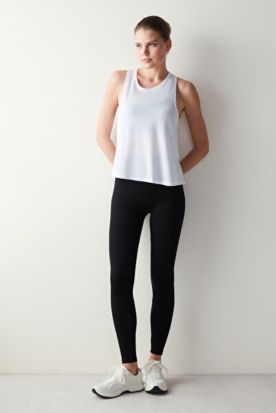 Penti White Crew Neck Sports Athlete