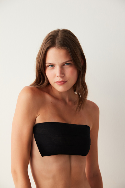 Penti Tief ausgeschnittenes schwarzes Brustband