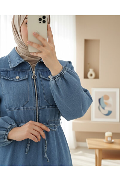 Modamorfo Τζιν φόρεμα με ελαστικό μανίκι, κορδόνι στη μέση και τσέπες - Μπλε