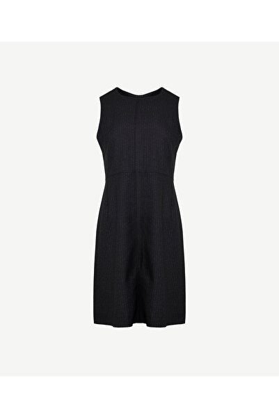 Yargıcı Pensli Bisiklet Yaka Kolsuz Kısa Elbise