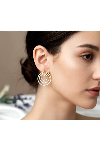 ZENA ACCESSORİES أقراط فولاذية ذهبية من Vip Ninsha