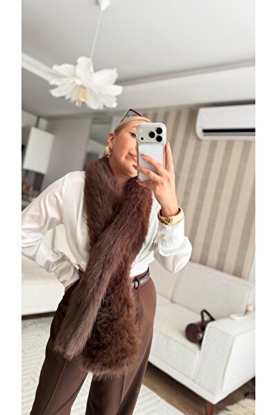 Khloe Faux Fur Scarf with Detailed Stitching, Brown