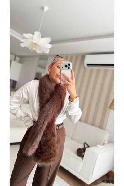 Khloe Faux Fur Scarf with Detailed Stitching, Brown