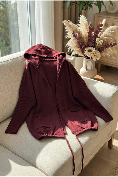 FEMELLE Burgundy Hooded Batwing Sleeve Oversize Knit Cardigan with Double Pockets Standard Size (Fits up to Size 48)