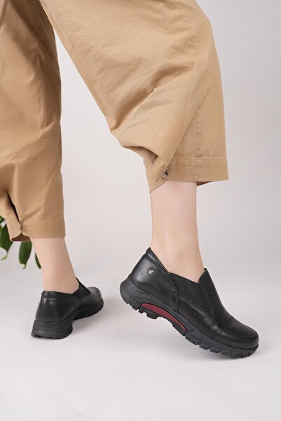 Mammamia D25KA 3480 Чорні жіночі туфлі з натуральної шкіри