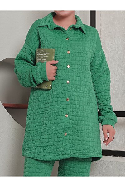 Modamorfo Yakalı Boydan Düğmeli Kapitone Takım -Yeşil