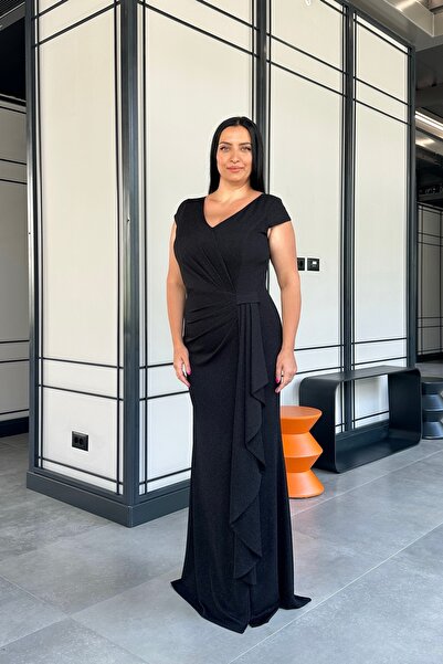 PER LEI Siyah Büyük Beden V Yaka Drapeli Simli Esnek Kumaş Uzun Abiye Elbise