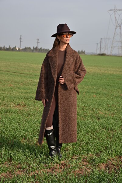 NURCAN KESKİN STORE معطف مزيج من الصوف باللون البني من ليفرنو