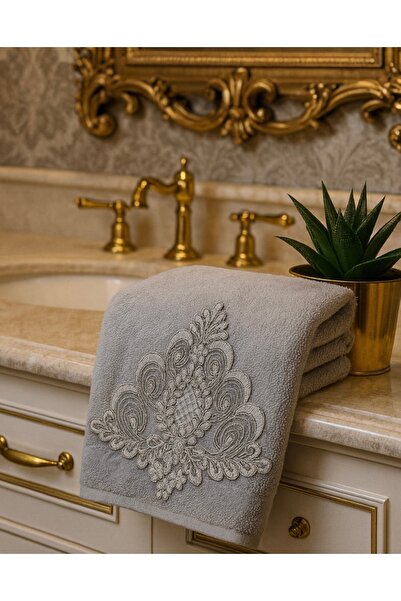 Çeyiz Bahçesi Вельветовий рушник для рук і обличчя з візерунком «Корона» 50/90 см