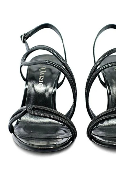 Vario 366 Black Patent Leather