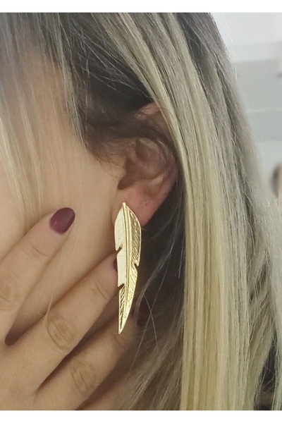 mos&more Gold Long Light Leaf Earrings