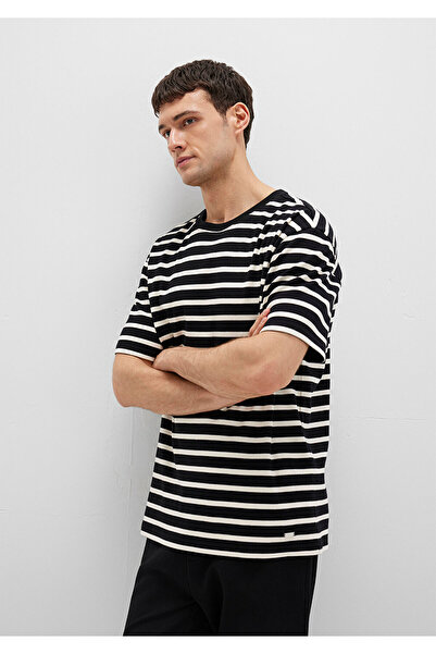 Mavi Μαύρο μπλουζάκι με ρίγες σε εκρού χρώμα Loose Fit / Loose Comfortable Cut 0612860-70057