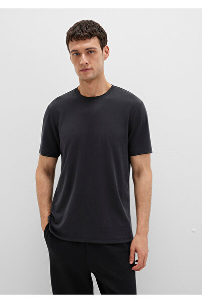 Mavi Μπλουζάκι με λαιμόκοψη μαύρο βασικό μπλουζάκι Regular Fit / Normal Cut 0612865-900