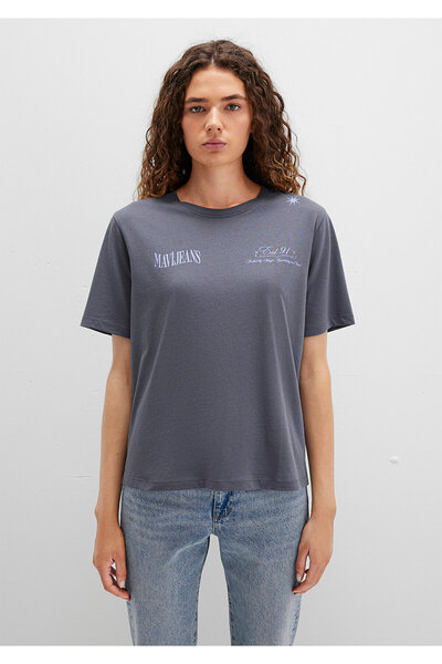 Mavi Bedrucktes marineblaues T-Shirt mit normaler Passform / normaler Schnittform 1613487-87828