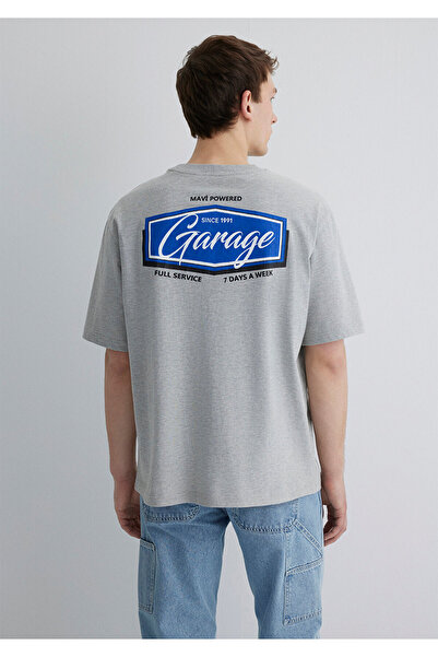 Mavi Γκαράζ εμπριμέ γκρι μπλουζάκι Relaxed Fit / Άνετη εφαρμογή 0612605-80196
