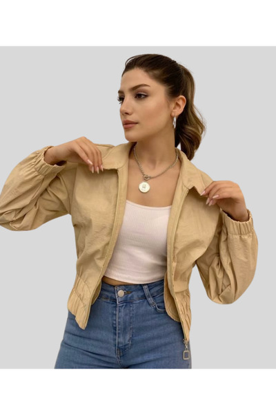 MQ Women's short zip-up jacket with low shoulders