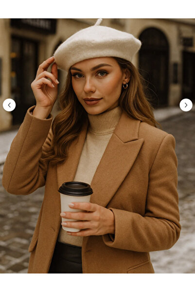 MinaCarin Μπερέ από μάλλινη τσόχα γαλλικού ζωγράφου εκρού