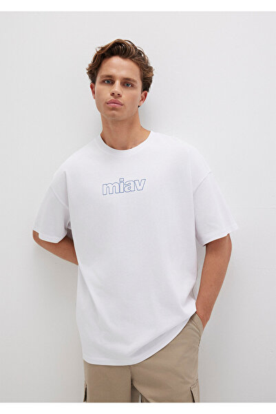 Mavi Miav bedrucktes weißes Oversize-T-Shirt in Übergröße / weiter Schnitt 0611704-620