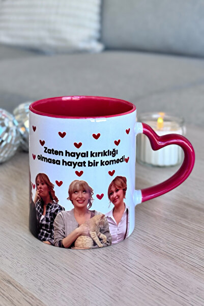 Cool Stuff العالم الكاذب هو كأس كوميدي في الحياة إذا لم تكن الأملاء ملابسمة ل...