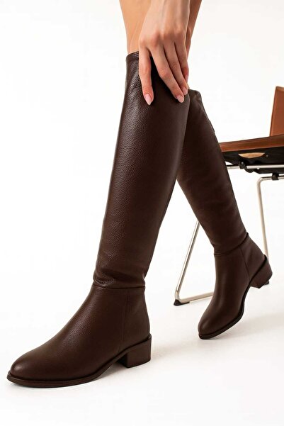 POTEEN حذاء كارينا طويل للنساء بسحاب خلفي C314-بني