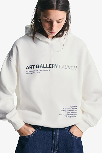 Bershka Baskılı kapüşonlu sweatshirt