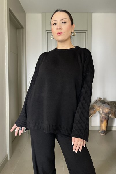 Butik Didem Sakinci Soft and Lycra Oversized Knitwear Set with Knit Detail on the Sides