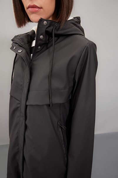 DeFacto Αδιάβροχο αδιάβροχο με κουκούλα Regular Fit με επένδυση από ψεύτικη γούνα