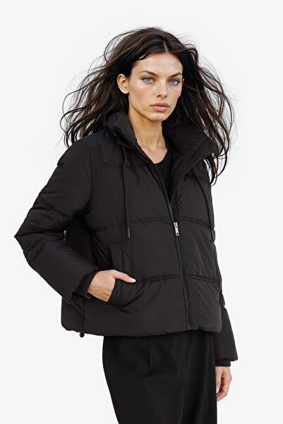 DeFacto Regulär geschnittener, aufblasbarer Mantel mit Kapuze und Reißverschluss F1944AX25WN