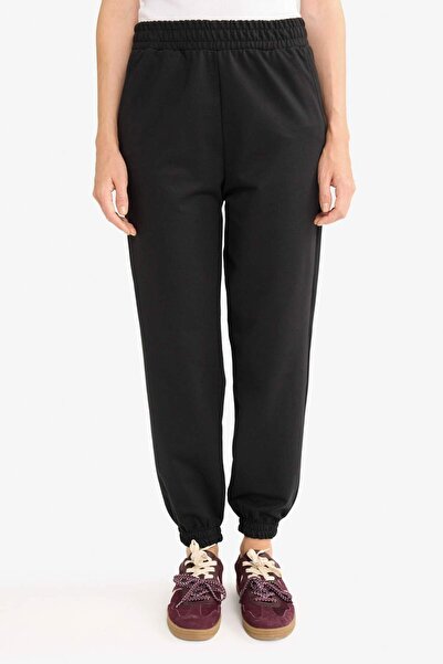 DeFacto Jogger Eşofman Altı Basic Düz Beli Paçası Lastikli Cepli D4234ax24au