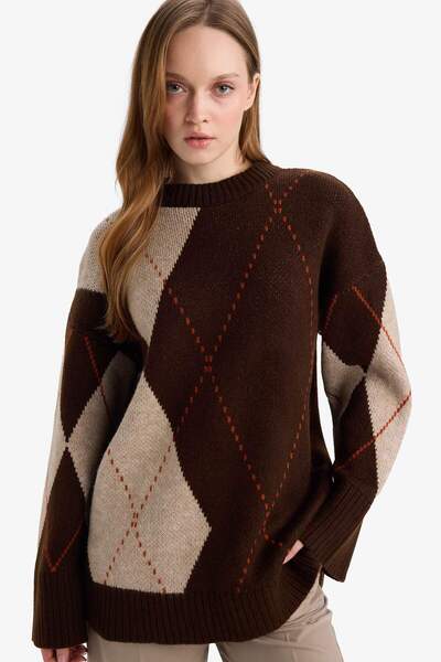 DeFacto Πλεκτό πουλόβερ με κανονική εφαρμογή με λαιμόκοψη με μοτίβο μπακλαβά G0711AX25WN