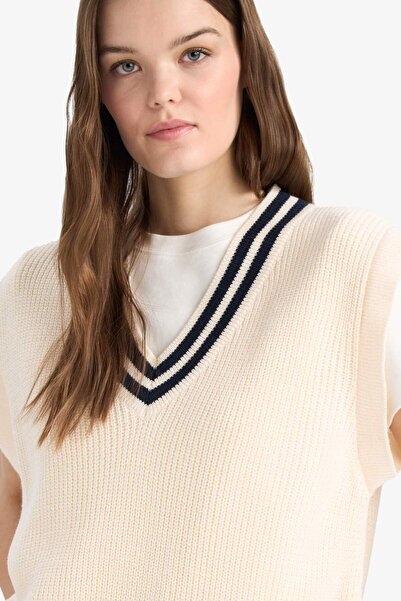 DeFacto Regular Fit V-Ausschnitt Strickwesten S0375AZ25SP