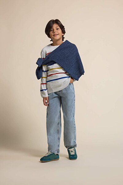 DeFacto Jeanshose mit geradem Bein und lockerer Passform für Jungen F3379A825AU