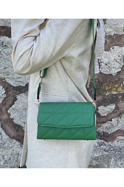 PurpleART Γυναικεία πράσινη καπιτονέ τσάντα ώμου με ρυθμιζόμενο λουράκι κολώνας