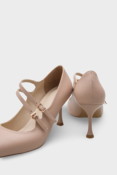 Capone Outfitters Marigold Mid-Heeled Pointed Toe Strappy Women's Shoes