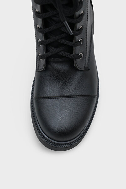 Capone Outfitters Γυναικείες μπότες με φερμουάρ και κορδόνια Estell