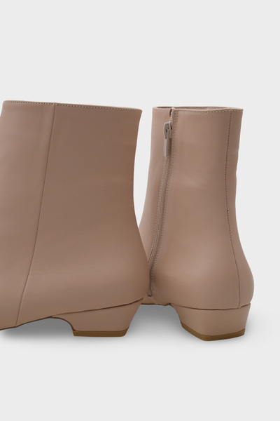 Capone Outfitters Γυναικείες μπότες Evie με κοντό τακούνι με φερμουάρ στο πλάι και χοντρό δάχτυλο