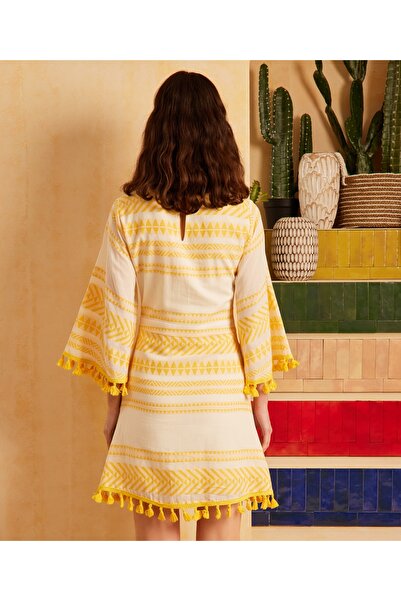 Yargıcı Nakış Detaylı Elbise