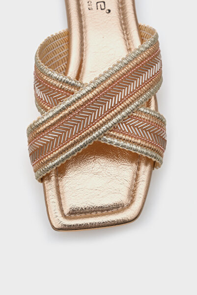 Capone Outfitters Ketty Flat Heeled Shiny Blunt Toe Cross Strap Women's Slippers