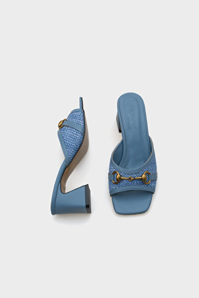 Capone Outfitters Γυναικείες παντόφλες με χρυσή πόρπη με άχυρο με λεπτομέρειες τζιν μπλε με χοντρό τακούνι