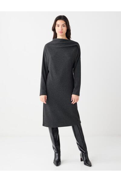 Jimmy Key Πλεκτό φόρεμα με ανθρακί γιακά με απαλή υφή
