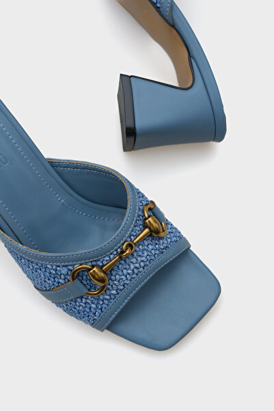 Capone Outfitters Γυναικείες παντόφλες με χρυσή πόρπη με άχυρο με λεπτομέρειες τζιν μπλε με χοντρό τακούνι