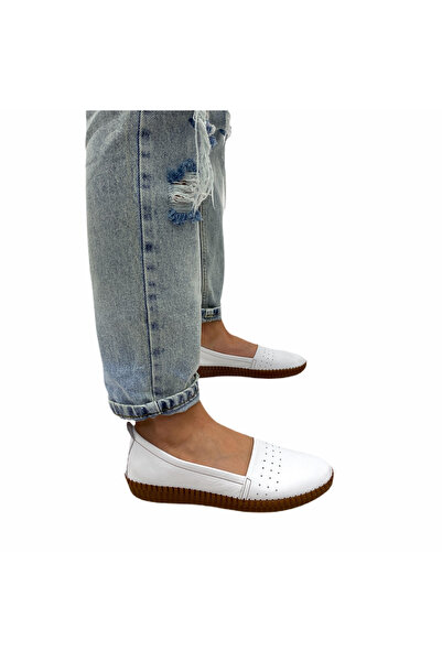 Stil Durağı نعل تيتو موديل لتقويم العظام من الجلد الأصلي باللون الأبيض