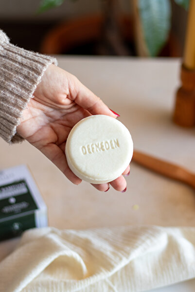 DEFNEDENDERMOKOZMETİK Anti-Dandruff Repairing Nourishing Solid Shampoo for Dry and Damaged Hair