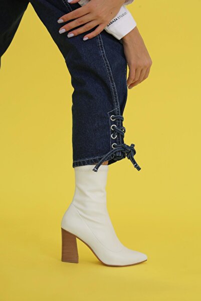 Stil Durağı ELTON MODEL 8 CM TOPUKLU SİTREÇ BOT ÇİZME BEYAZ