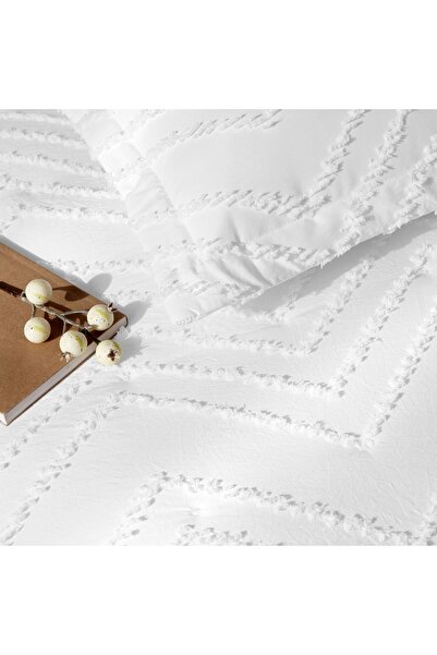 Linens Borneo Double Bed Cover Set White