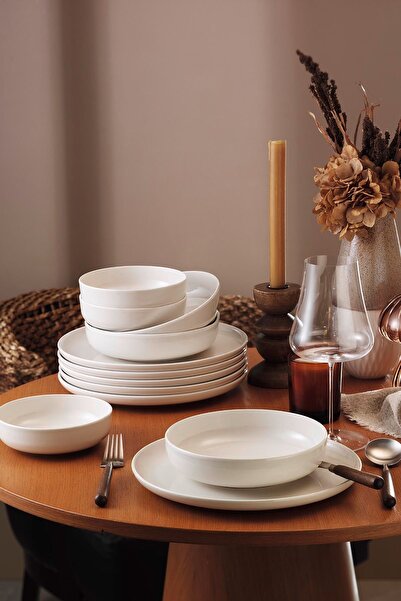 Kütahya Porselen Moderna 18 Parça 6 Kişilik Yemek Takımı Krem