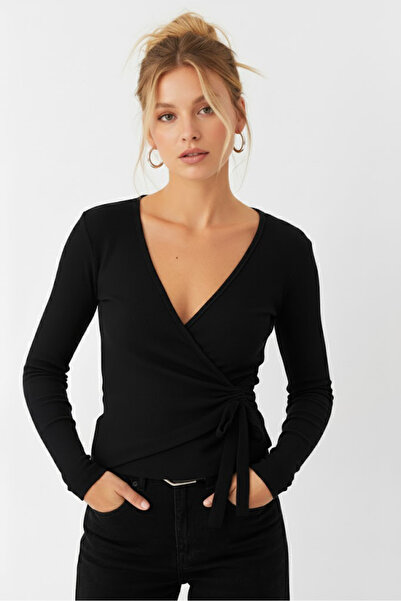Sienza Women's Black Gatherable Front Double-Breasted Ribbed Knit Blouse